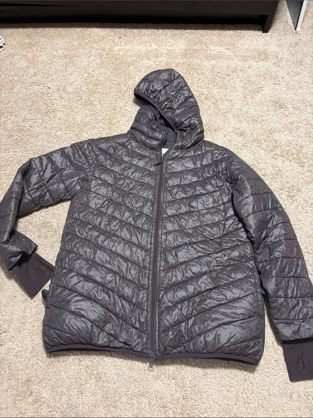 Aerie Offline Cheetah Print Puffer Hooded Jacket
Small